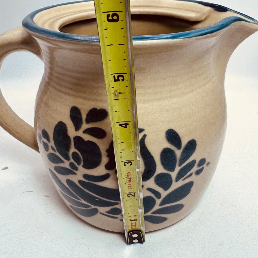 Pfaltzgraff Yorktowne Stoneware Pitcher 48 oz Blue Bird Floral Tan‎ 550 Vintage